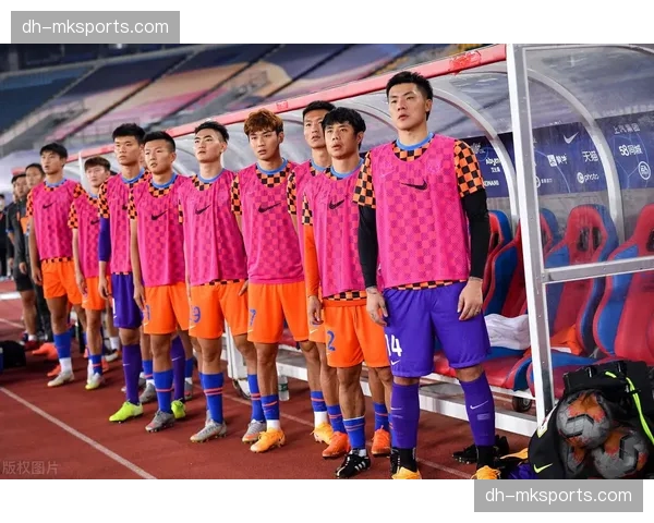 上海替补席场均贡献联盟第一 阵容深度成冲击总冠军关键资本