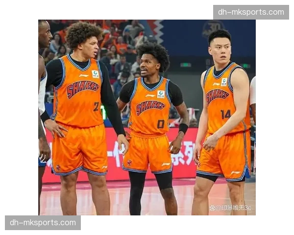 广厦迎布朗复出利好，赵嘉仁因脚崴伤继续轮休调整